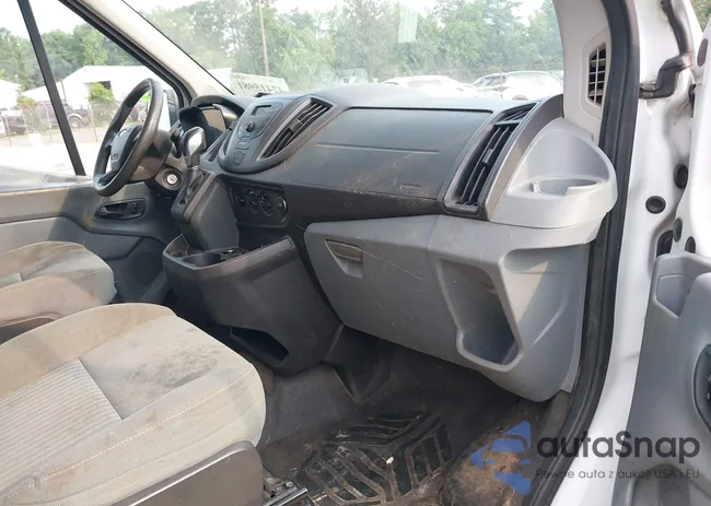 1FTYR2XM2FKA62025: 42415981