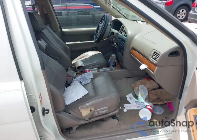 JN8DR09XX3W705823: 42416064