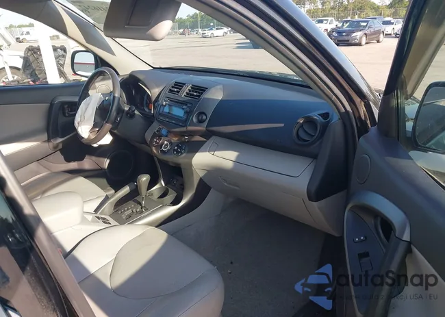 2T3DK4DVXCW084384: 42416242