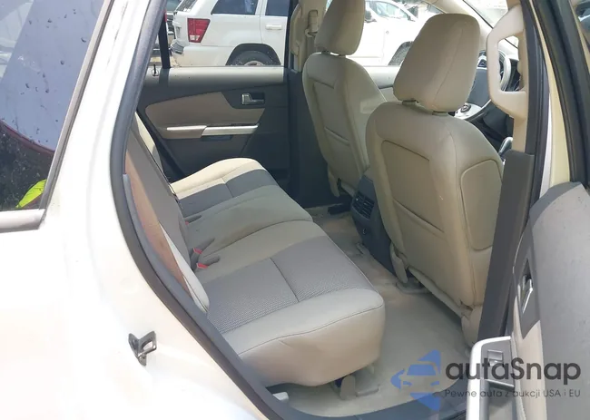 2FMDK3JC3BBB55600: 42416255