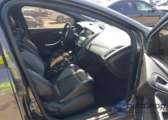 1FADP3L96FL368026: 42415472