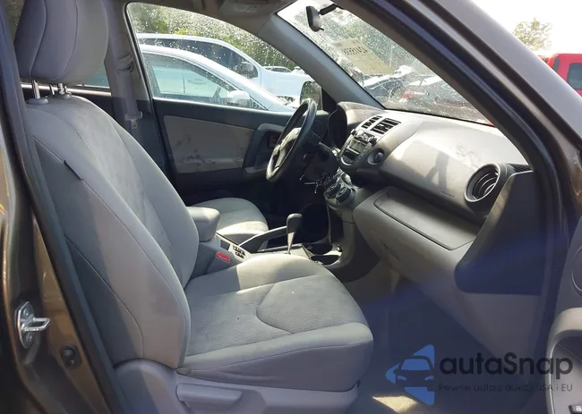 2T3JF4DV4BW133486: 42415538