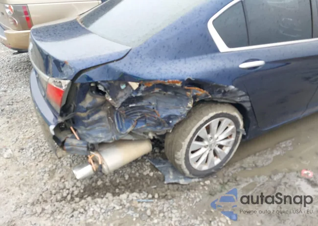 1HGCR2F71DA235754: 42415716