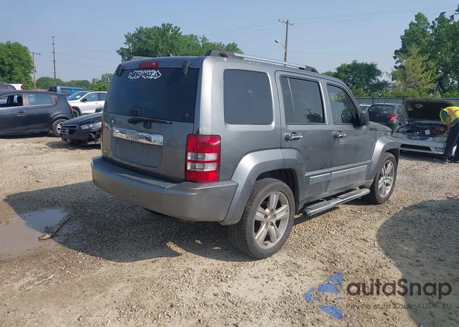 1C4PJMFK8CW123106: 42416901