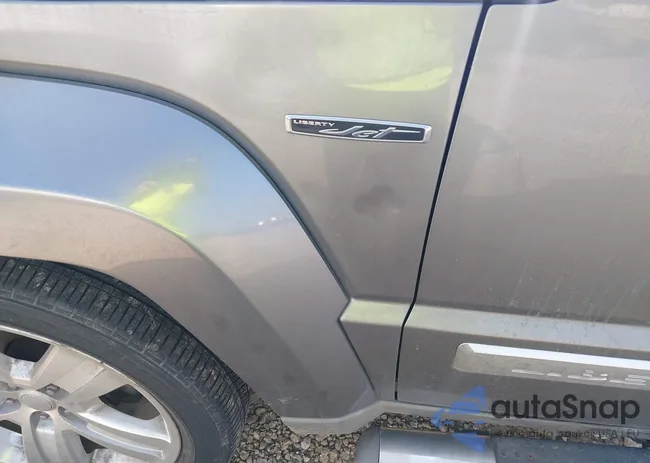 1C4PJMFK8CW123106: 42416901