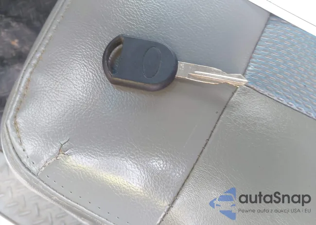 1FTRF12228KE23883: 42416926