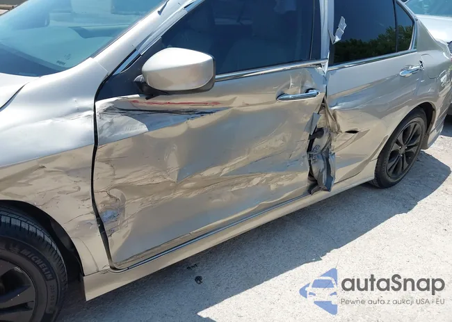 1HGCR2F36FA156869: 42417413