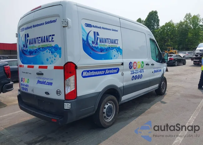 1FTYR1CM5HKA90744: 42416549