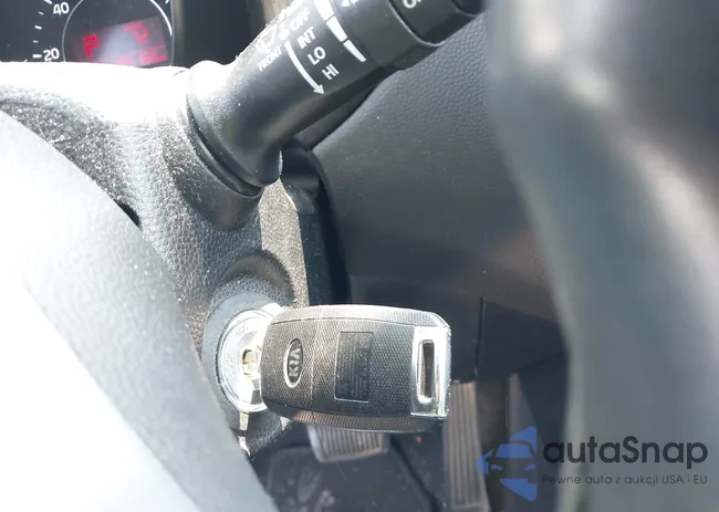 KNDJP3A58H7415744: 42416573