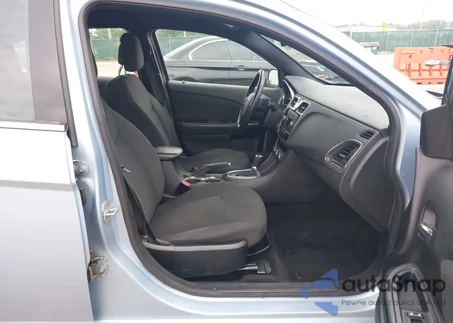 1C3CCBAB3CN150454: 42417901