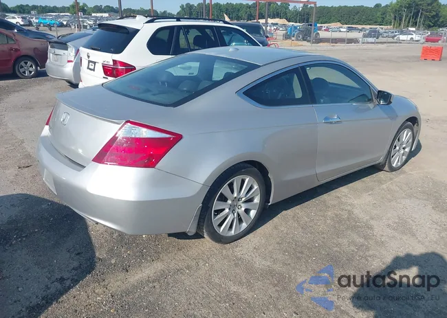 1HGCS22898A013598: 42417943