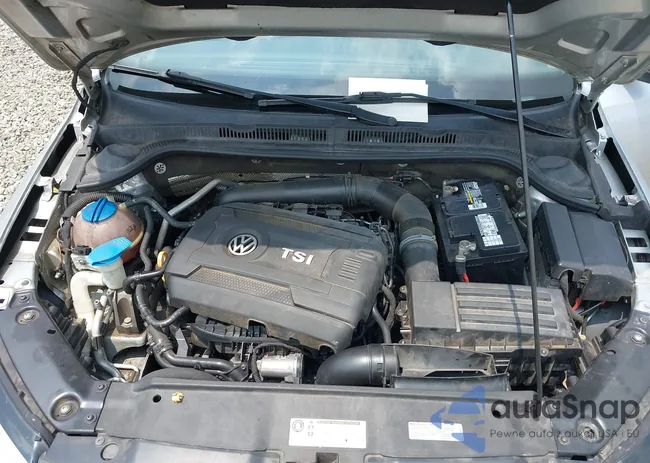 3VWD07AJ3FM299004: 42418129