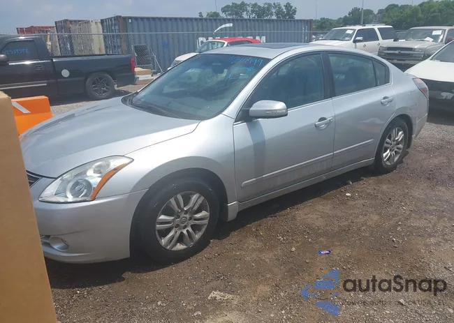 1N4AL2AP1BN434622: 42418199