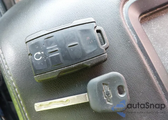 1GNSKHKCXJR334078: 42418243