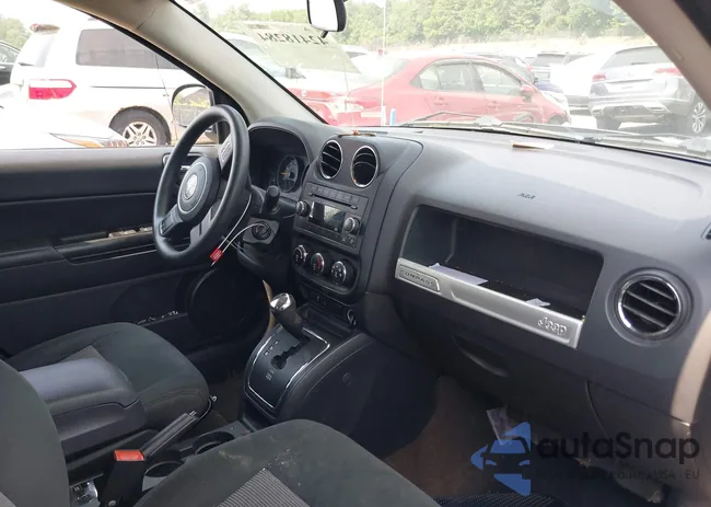 1C4NJDBB8ED865341: 42418284