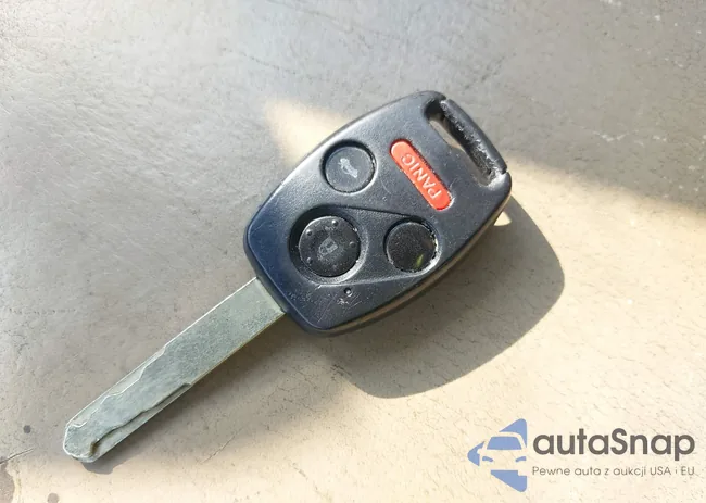 1HGCM66526A056825: 42418444