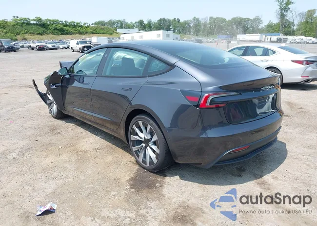 5YJ3E1EB0RF766260: 42417687