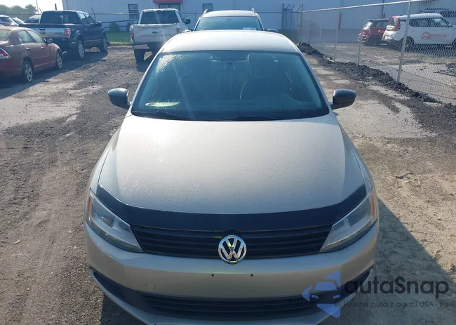 3VW2K7AJ5DM257948: 42417705