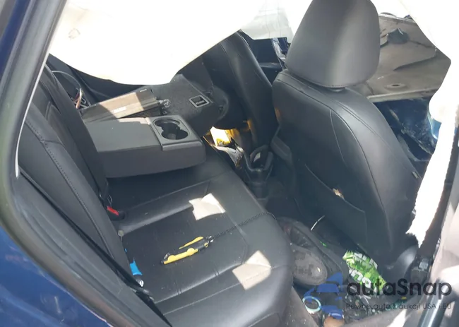 1VWDT7A38HC007960: 42417747