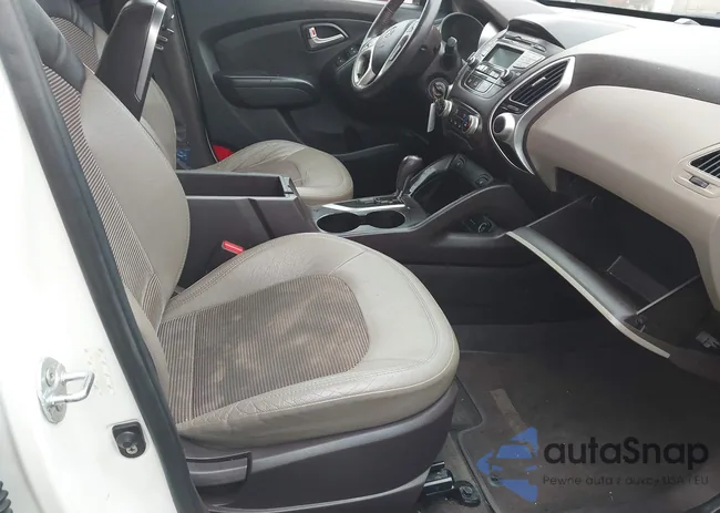 KM8JU3AC6DU672741: 42417786