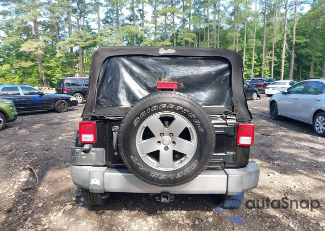 1C4HJWEG2CL117560: 42418997