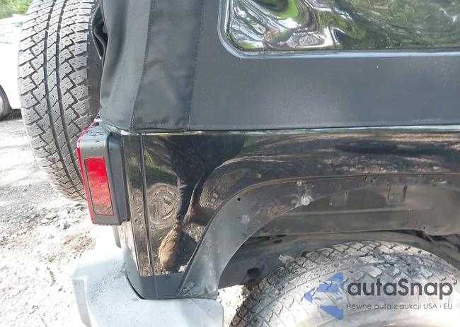 1C4HJWEG2CL117560: 42418997