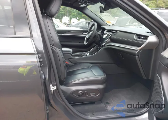 1C4RJYB66R8516009: 42419164