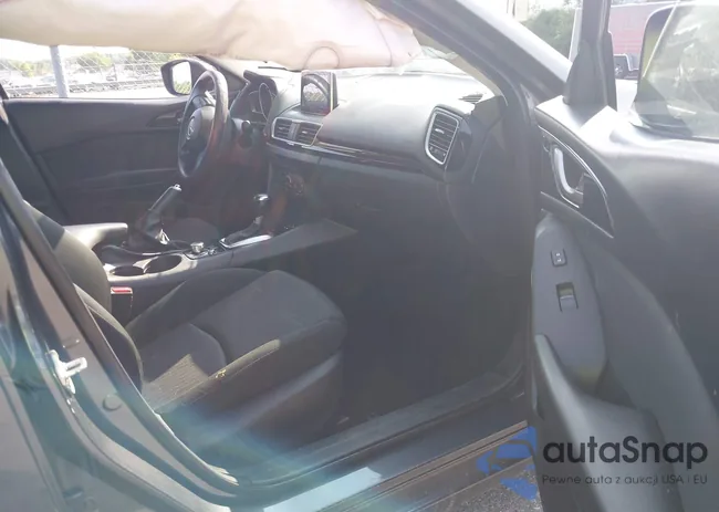 3MZBM1U70FM157878: 42419363