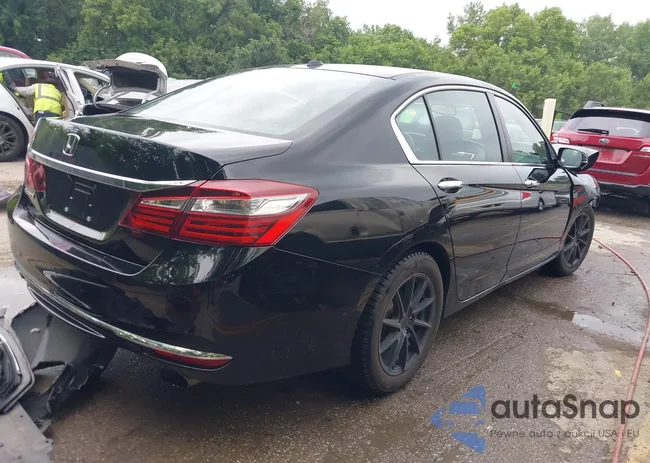 1HGCR2F8XGA223549: 42419413