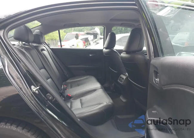 1HGCR2F8XGA223549: 42419413