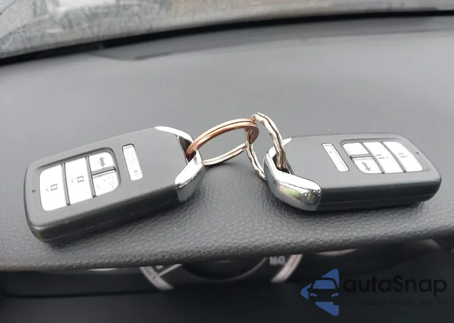 1HGCR2F8XGA223549: 42419413