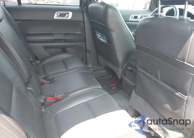 1FM5K8D89FGA50261: 42418612