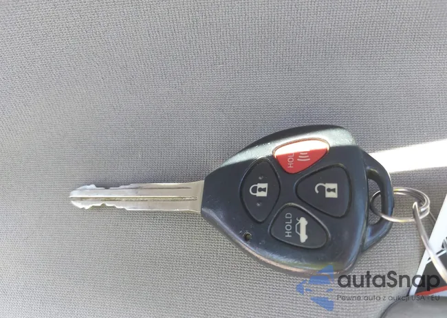 2T1BU4EE9DC947526: 42418653