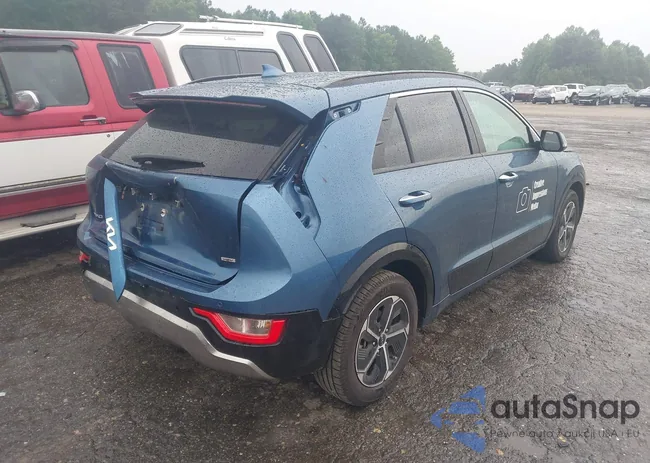 KNDCT3LE4P5040608: 42418745