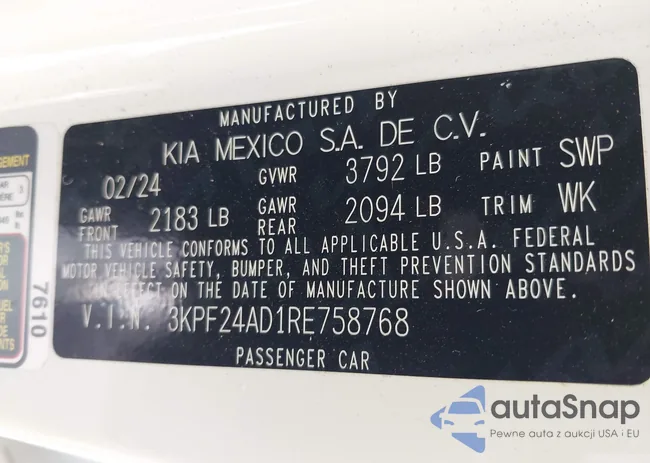 3KPF24AD1RE758768: 42418842
