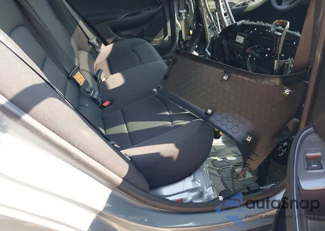 1G1ZD5ST1PF211143: 42420065