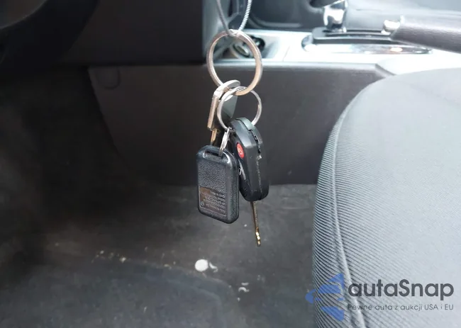 3FAHP0HA1AR401138: 42420129