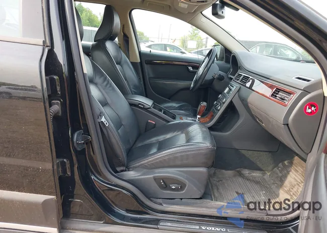 YV4BZ982581016867: 42420142