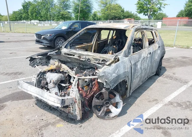 3C4NJDBB7KT686116: 42420183