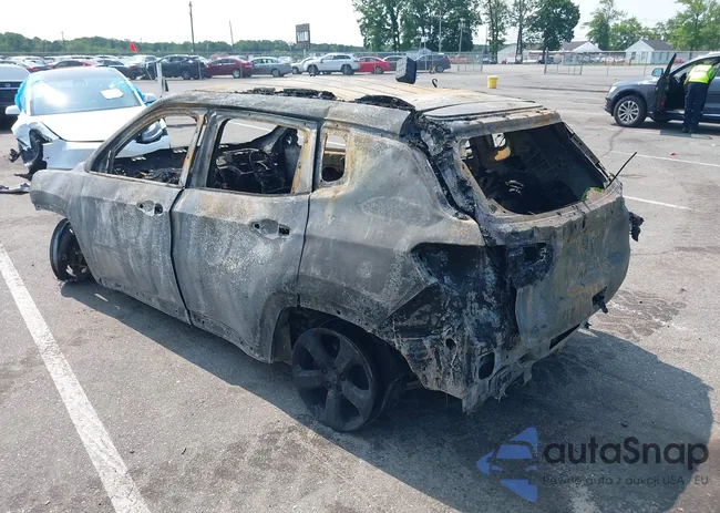 3C4NJDBB7KT686116: 42420183