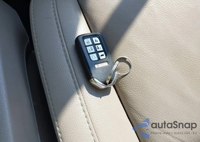 5FNRL6H77LB022358: 42420185