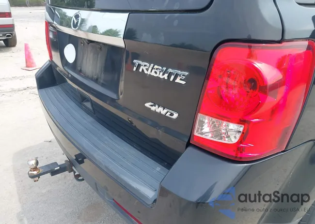 4F2CY9GG1BKM01349: 42420216