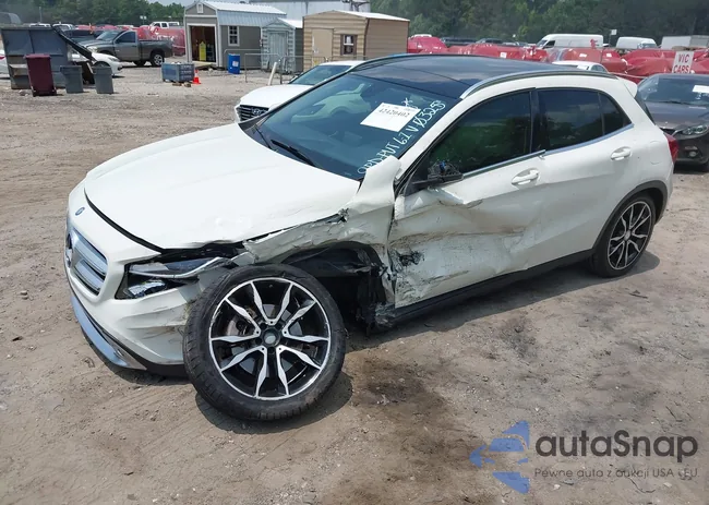 WDCTG4EB7FJ110325: 42420402