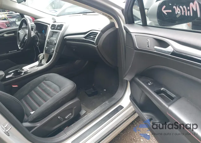 3FA6P0H99GR269400: 42419619