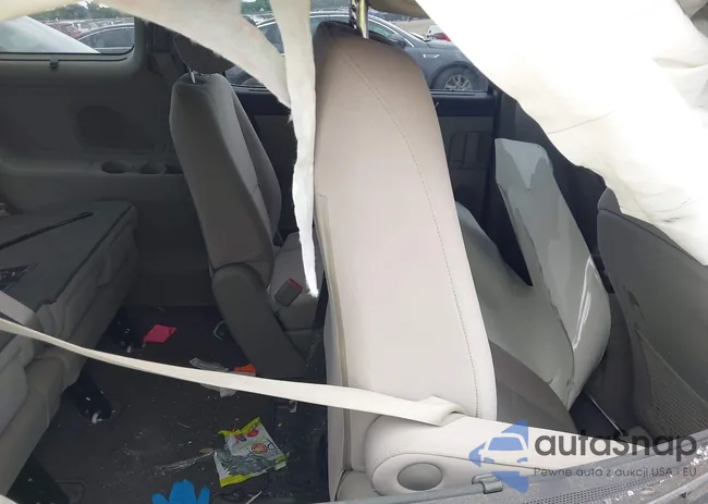 KNDMB5C18G6148630: 42419713