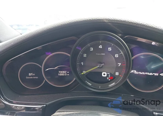 WP0AE2A77JL129060: 42420977