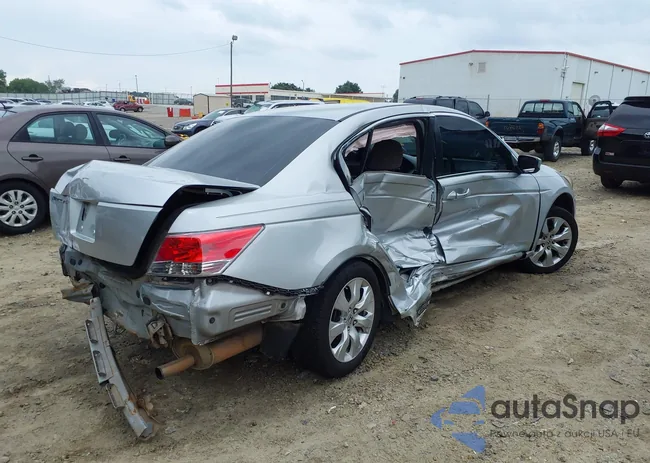 1HGCP2F30AA174895: 42421004