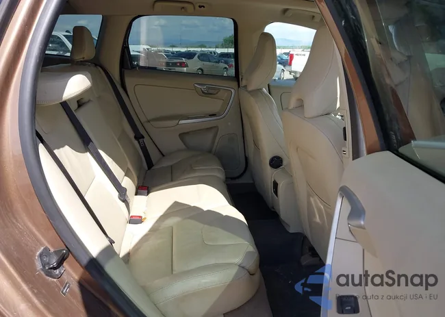 YV4902DZ6C2237612: 42421249