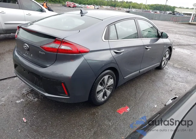 KMHC75LD7JU104026: 42421287