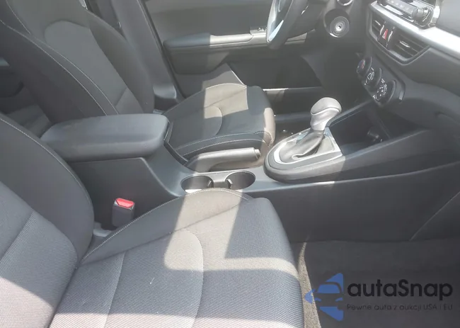 3KPF24AD6RE732490: 42421296